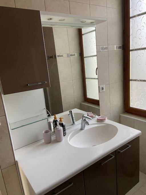 Notre Petite Maison Dans La Prairie Saint-Germain-du-Bel-Air Ngoại thất bức ảnh